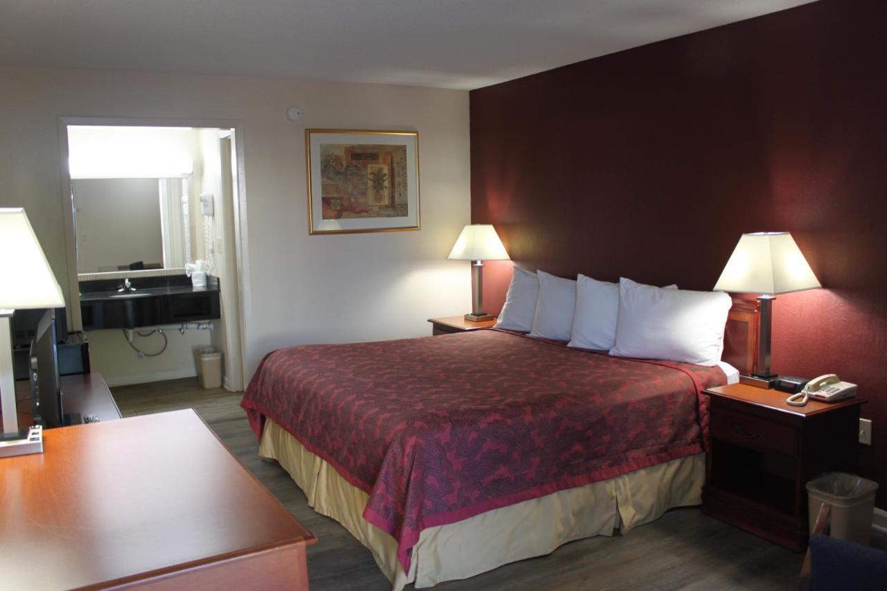 Travel Inn Of 比福德 外观 照片